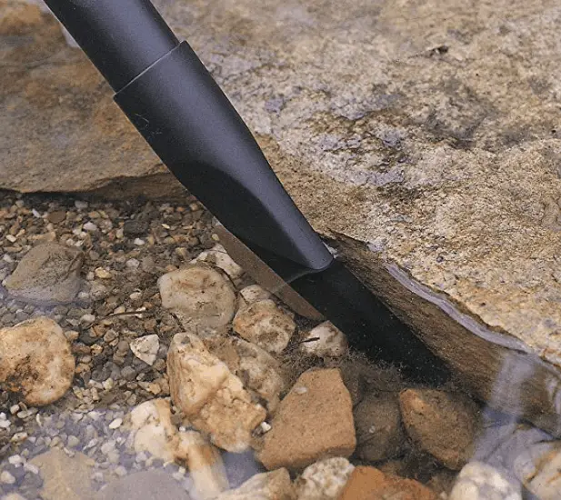 cleaning a garden pond in winter